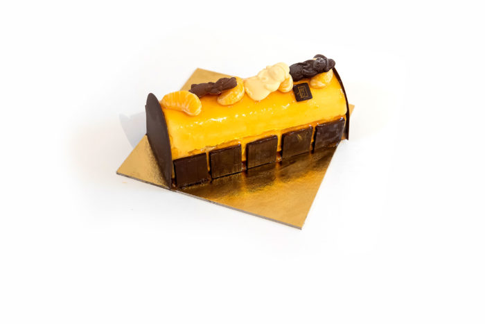 buches moderna mandarino caramello scaled - Atelier Gourmand